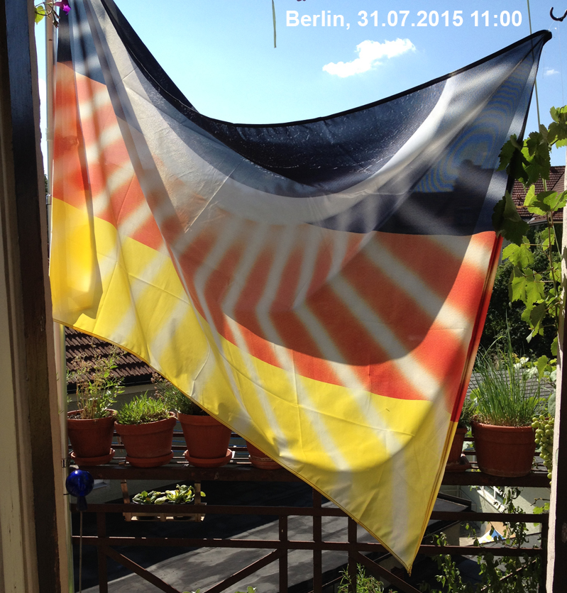 Flagge auf dem Penthouse Lennéstr.